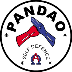 Κυκλικό έμβλημα Pandao Self Defence, σχεδιασμένο από τη Digitsols